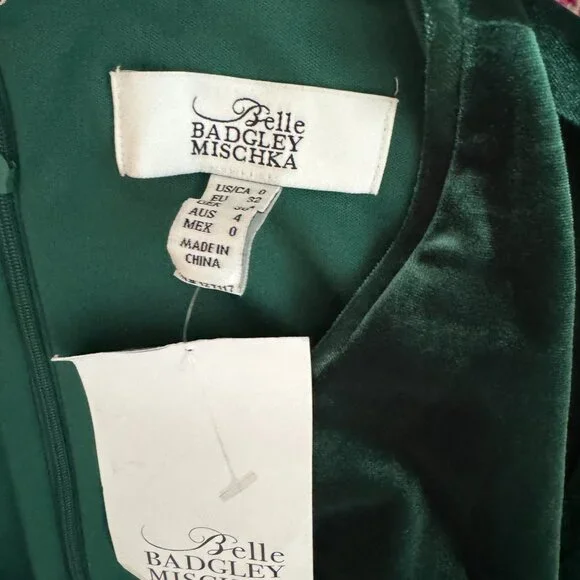Badgley Mischka V-Neck Long Sleeve Green Velvet Dress - Size 0 - Picture 7 of 7